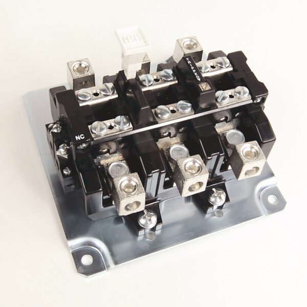 NEMA Overload Relay, Eutectic Alloy Type, 125A Max Continuous Current, Manual Reset, Panel Mount, 3 Pole, Open Type, 1 NC Contact - 592-DOV16